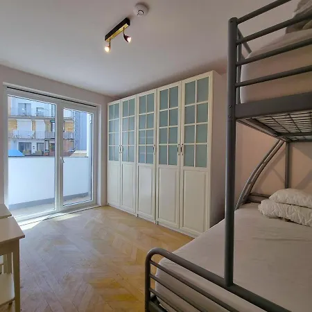 Familie Met 2 Slk Op 50 Meter Het